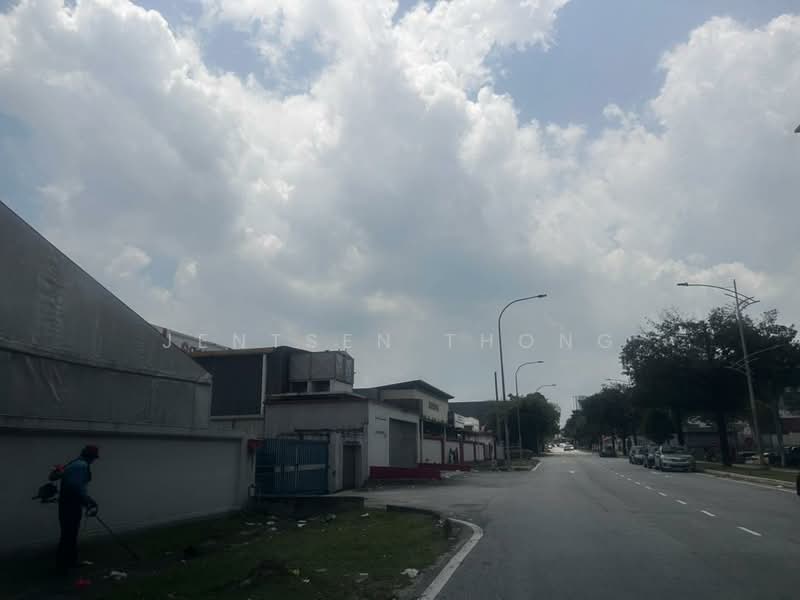 Warehouse for Rent in Pusat Komersial TSB (Sungai Buloh) - Jentsen Thong - Exterior - PropertyGuru.com.my