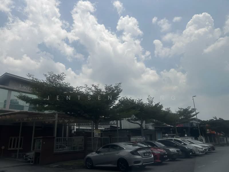 Warehouse for Rent in Pusat Komersial TSB (Sungai Buloh) - Jentsen Thong - Exterior - PropertyGuru.com.my