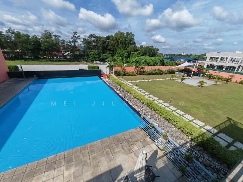 Rumah Teres 2 Tingkat untuk Dijual di Lake Edge (Puchong) - MEI JIUN CHEW - Pool - PropertyGuru.com.my