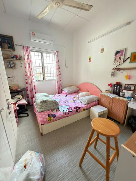 Rumah Berkembar untuk Dijual di Sungai Ara (Penang) - Fanny Wong - Bedroom - PropertyGuru.com.my