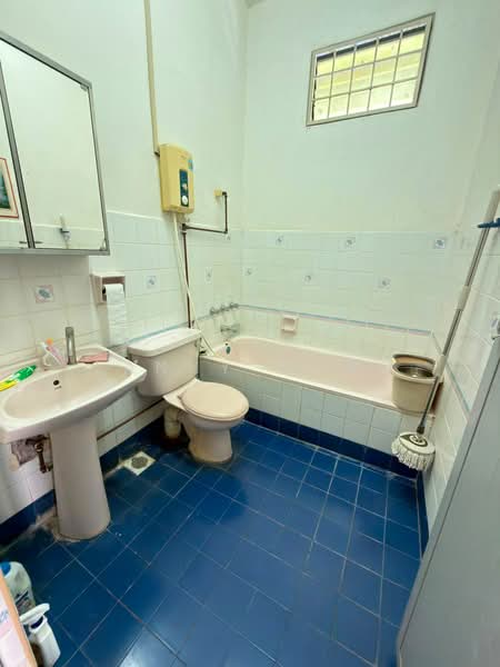 Rumah Berkembar untuk Dijual di Sungai Ara (Penang) - Fanny Wong - Bathroom - PropertyGuru.com.my