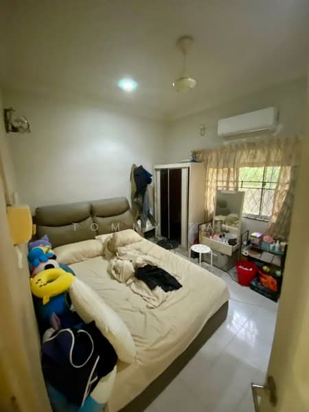 Rumah Banglo untuk Dijual di Taman Majidee (Johor Bahru) - Tommy Tai - Bedroom - PropertyGuru.com.my