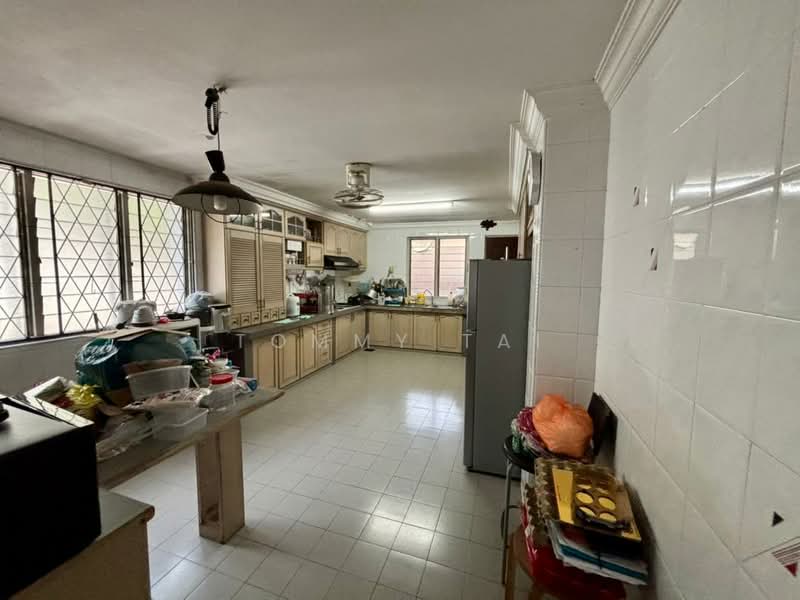Rumah Banglo untuk Dijual di Taman Majidee (Johor Bahru) - Tommy Tai - Kitchen - PropertyGuru.com.my
