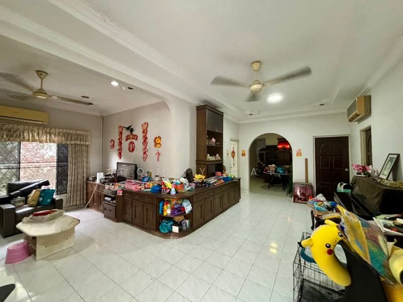 Rumah Banglo untuk Dijual di Taman Majidee (Johor Bahru) - Tommy Tai - Living Room - PropertyGuru.com.my