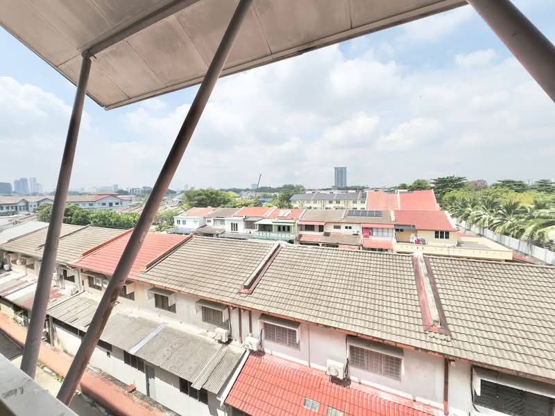 Rumah Bandar untuk Dijual di Kayu Ara (Selangor) - Abdul Qadir - PropertyGuru.com.my