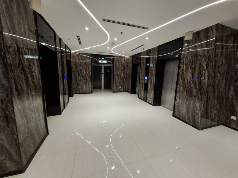 Pejabat untuk Disewa di Kelana Jaya (Petaling Jaya) - FC Wong - Lift Lobby Just Outside Office - PropertyGuru.com.my