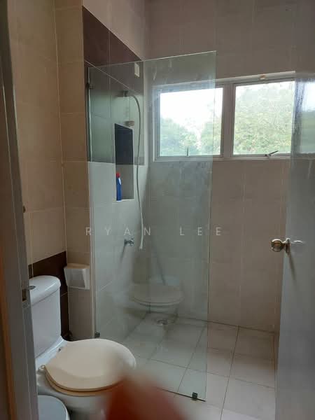 Semi-Detached House for Sale in Taman Aman Perdana (Kapar) - Ryan Lee - Bathroom - PropertyGuru.com.my