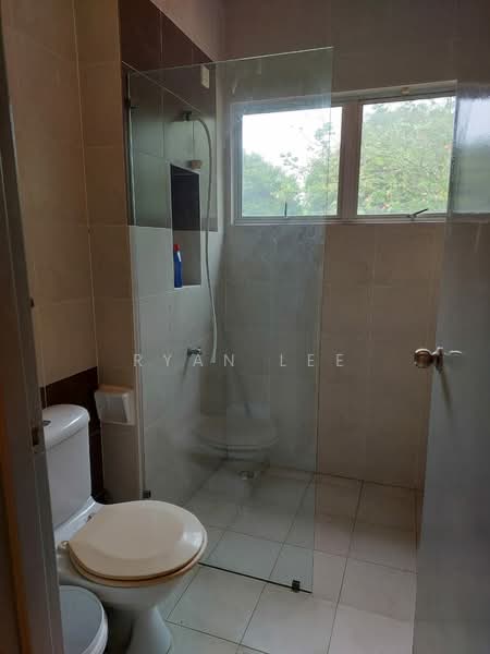 Semi-Detached House for Sale in Taman Aman Perdana (Kapar) - Ryan Lee - Bathroom - PropertyGuru.com.my