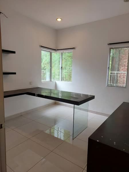 Semi-Detached House for Sale in Taman Aman Perdana (Kapar) - Ryan Lee - Study - PropertyGuru.com.my