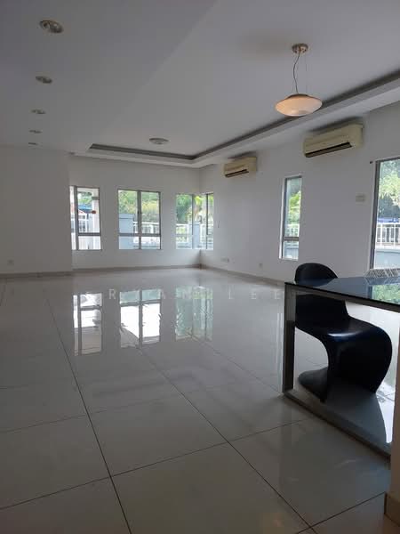 Semi-Detached House for Sale in Taman Aman Perdana (Kapar) - Ryan Lee - Living Room - PropertyGuru.com.my