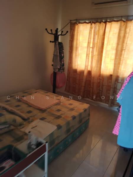 Pangsapuri untuk Dijual di Golden Showers (Kondo Ruby) - Chin Siang Fong - Bedroom - PropertyGuru.com.my