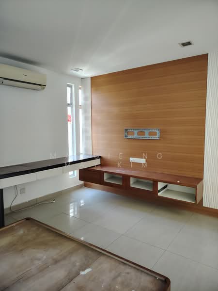 Semi-Detached House for Sale in Tiara Putri (Sungai Buloh) - MAGGIE NG MAY KIM - PropertyGuru.com.my