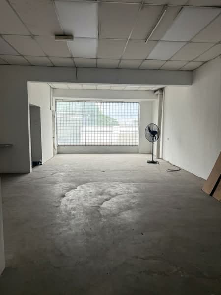 Shop / Office for Rent in Seri Kembangan (Selangor) - Alfred Long - Interior - PropertyGuru.com.my