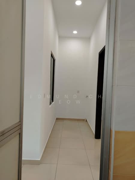 Cluster House for Rent in Selayang Baru (Selayang) - Edmund CH Leow - Corridor - PropertyGuru.com.my