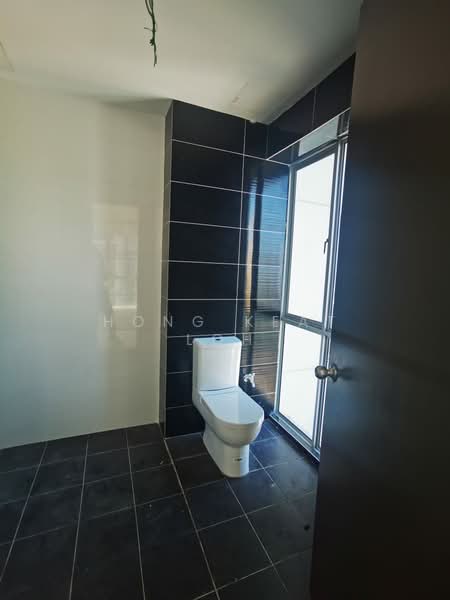 Condominium for Sale at Platinum III - Hong Keat Loh - Bathroom - PropertyGuru.com.my