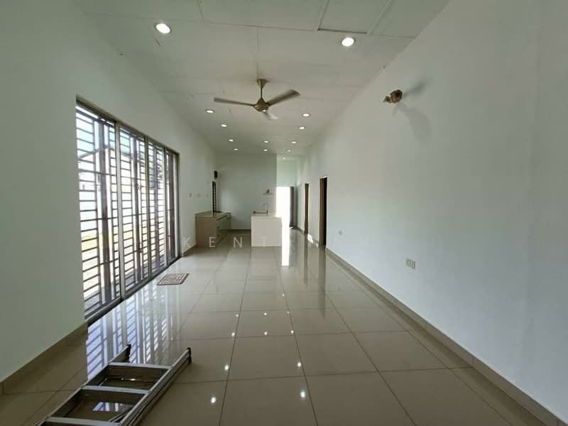 Bungalow for Rent in Taman Majidee (Johor Bahru) - Kent Tan - Interior - PropertyGuru.com.my