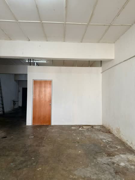 Shop / Office for Rent in Bandar Kajang (Kajang) - Sylvester Goh - Interior - PropertyGuru.com.my