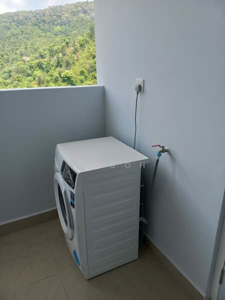 Kondominium untuk Dijual di Ferringhi Residence 2 - V. Goh - Balcony - PropertyGuru.com.my