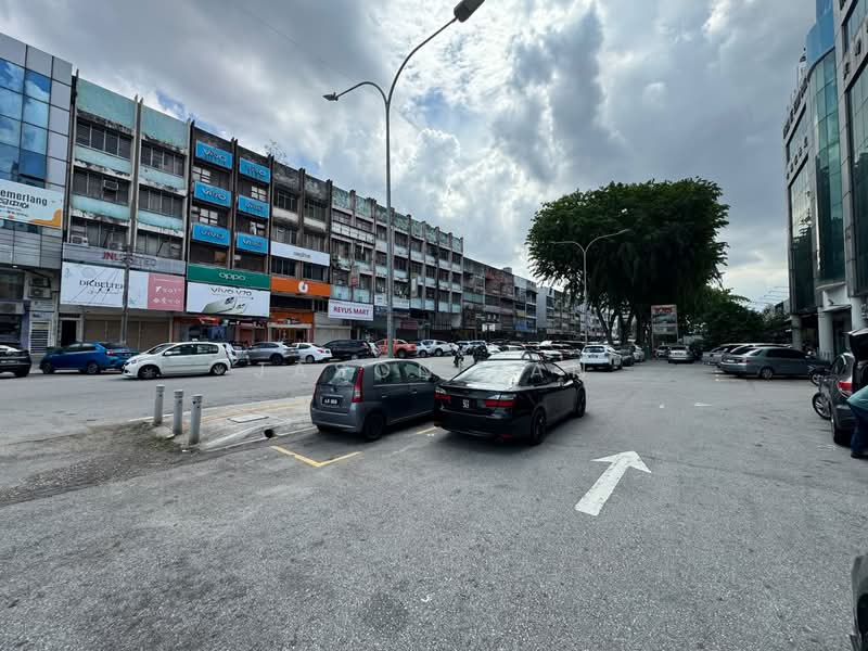 Shop / Office for Rent in Kawasan 18 (Klang) - Jason Tan - Exterior - PropertyGuru.com.my