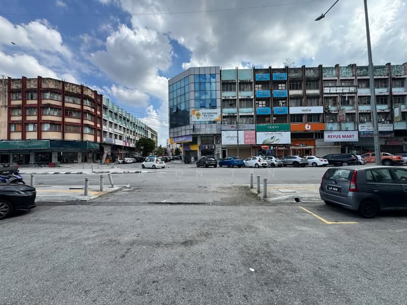 Shop / Office for Rent in Kawasan 18 (Klang) - Jason Tan - Exterior - PropertyGuru.com.my