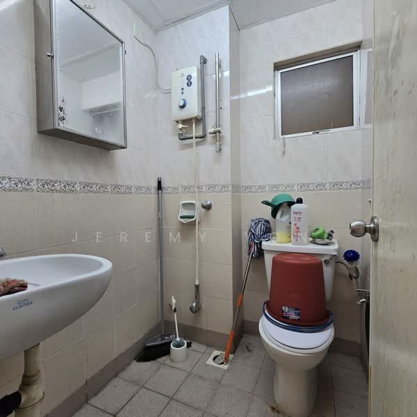 Condominium for Sale at Ketumbar Hill - Jeremy Yong - Bathroom - PropertyGuru.com.my