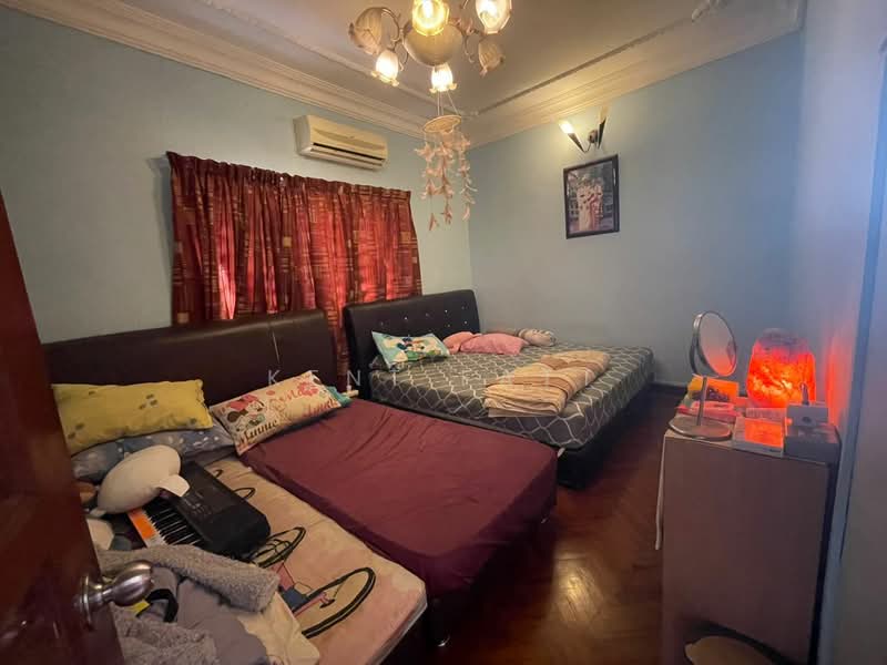 Rumah Banglo untuk Dijual di Taman Sea (Petaling Jaya) - Kent Fatt - Bedroom - PropertyGuru.com.my