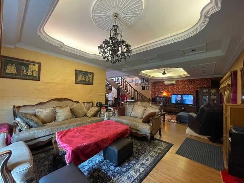 Rumah Banglo untuk Dijual di Taman Sea (Petaling Jaya) - Kent Fatt - Living Room - PropertyGuru.com.my