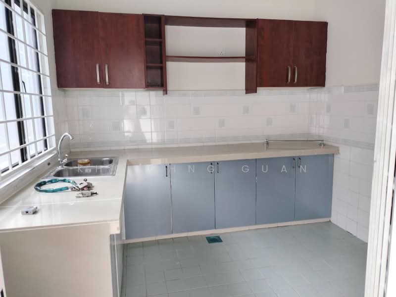 Rumah Teres 2 Tingkat untuk Disewa di Bandar Kinrara Seksyen 1 (Bandar Kinrara) - Kho Chng Guan - Kitchen - PropertyGuru.com.my