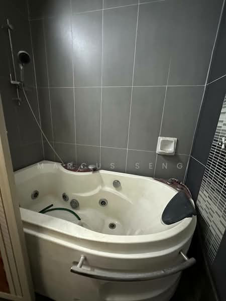Rumah Teres 2 Tingkat untuk Dijual di Menglembu (Perak) - Marcus Seng - Bathroom - PropertyGuru.com.my