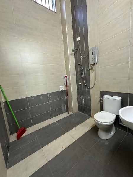 Rumah Teres 2 Tingkat untuk Dijual di Menglembu (Perak) - Marcus Seng - Bathroom - PropertyGuru.com.my