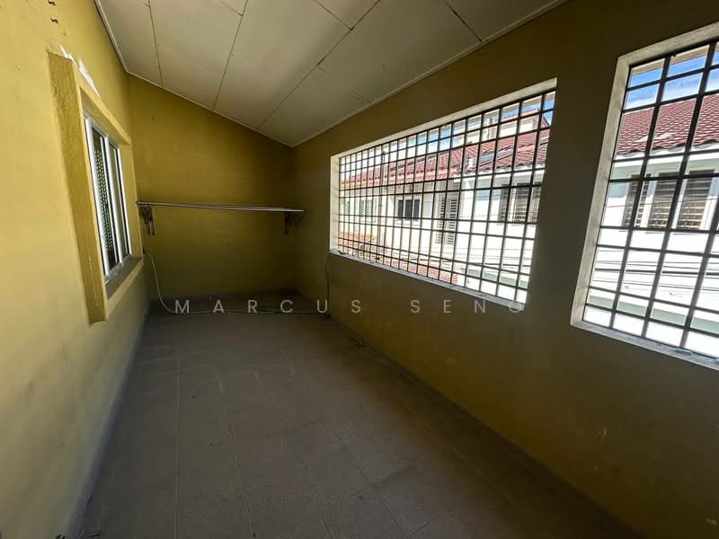 Rumah Teres 2 Tingkat untuk Dijual di Menglembu (Perak) - Marcus Seng - Balcony - PropertyGuru.com.my