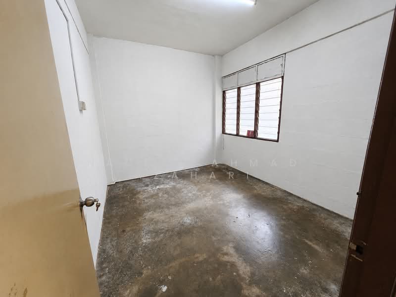 Flat for Sale at Rasah Jaya Flat - Naufal Ahmad Azahari - Interior - PropertyGuru.com.my