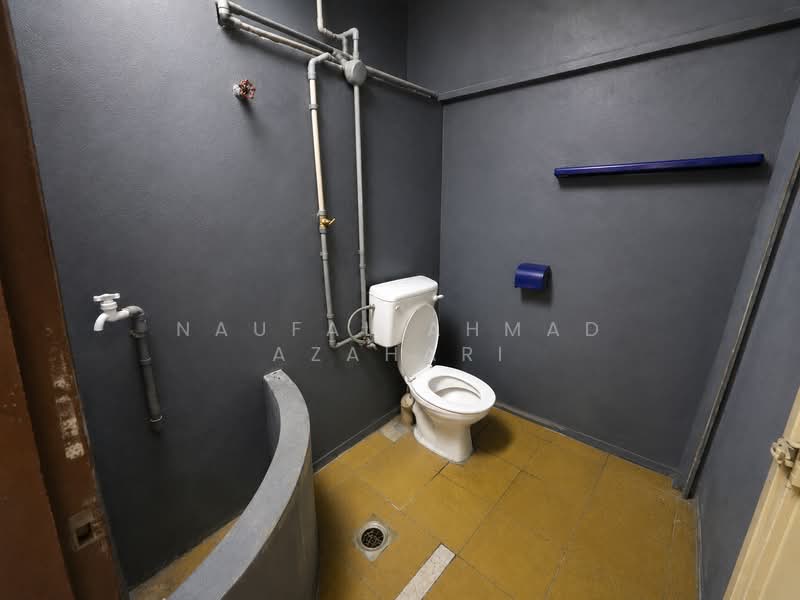 Flat for Sale at Rasah Jaya Flat - Naufal Ahmad Azahari - Bathroom - PropertyGuru.com.my