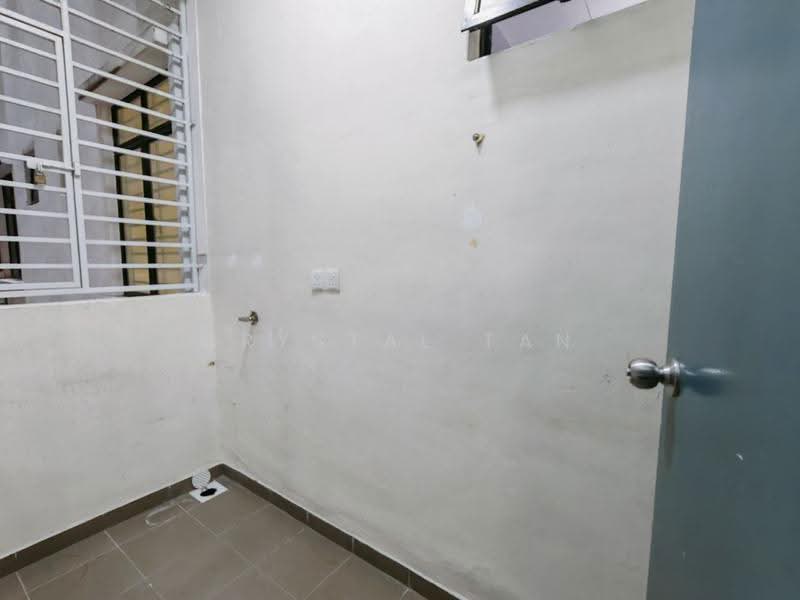 Kediaman Servis untuk Dijual di Jentayu Residensi @ Tampoi - Crystal Tan - Interior - PropertyGuru.com.my