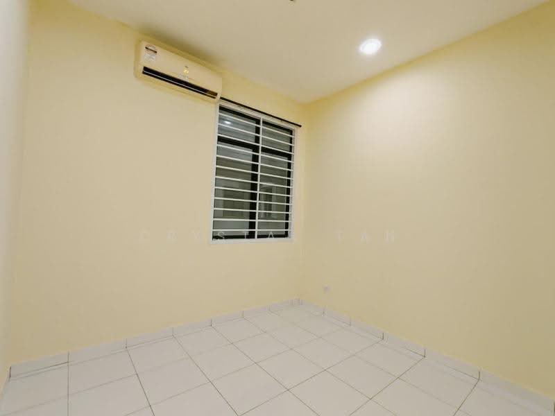 Kediaman Servis untuk Dijual di Jentayu Residensi @ Tampoi - Crystal Tan - Interior - PropertyGuru.com.my