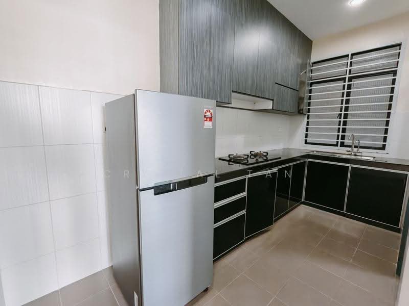 Kediaman Servis untuk Dijual di Jentayu Residensi @ Tampoi - Crystal Tan - Kitchen - PropertyGuru.com.my