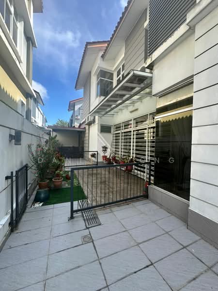 Rumah Berkembar untuk Dijual di Taman Impian Emas (Skudai) - Daniel Yong - Exterior - PropertyGuru.com.my
