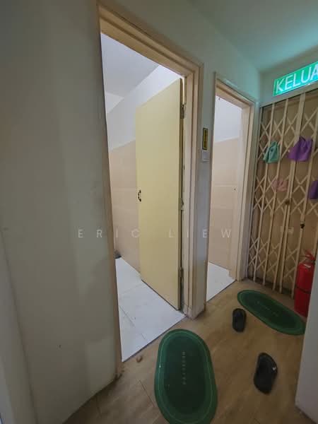Shop for Rent in Taman Segar (Cheras) - Eric Liew - Corridor - PropertyGuru.com.my