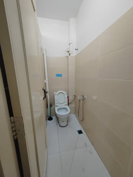 Shop for Rent in Taman Segar (Cheras) - Eric Liew - Bathroom - PropertyGuru.com.my