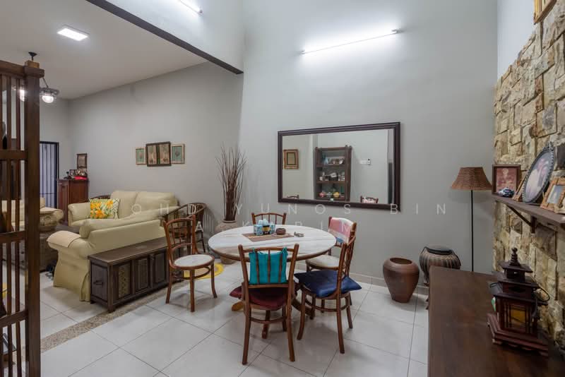Rumah Teres 1 Tingkat untuk Dijual di Telok Panglima Garang (Selangor) - Mohd Yunos Bin A.Karim - Living Room - PropertyGuru.com.my