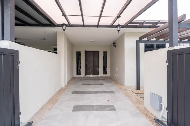 Rumah Teres 1 Tingkat untuk Dijual di Telok Panglima Garang (Selangor) - Mohd Yunos Bin A.Karim - Exterior - PropertyGuru.com.my