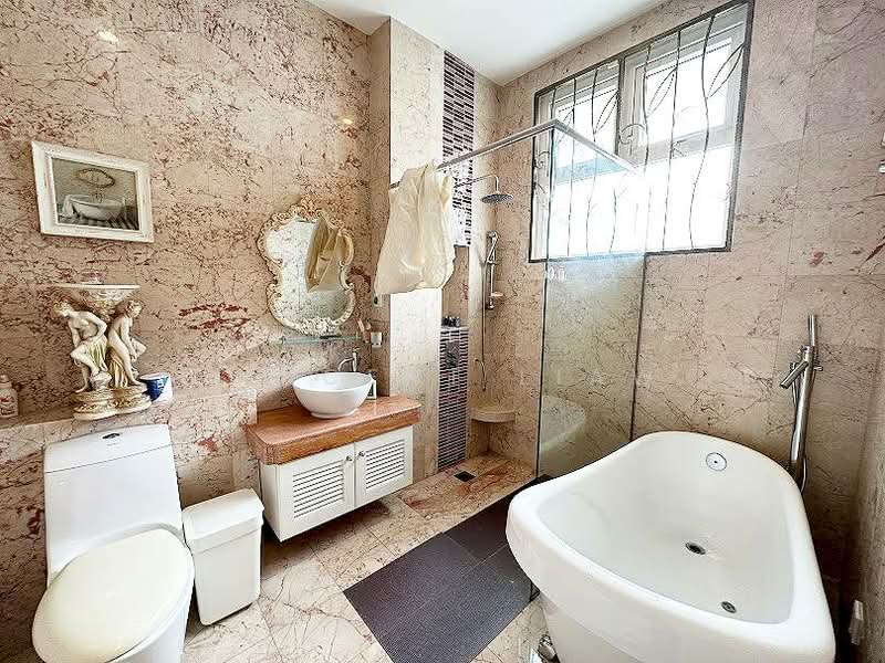 Rumah Banglo untuk Dijual di Sunway Damansara (Kota Damansara) - Vincent Liaw - Bathroom - PropertyGuru.com.my