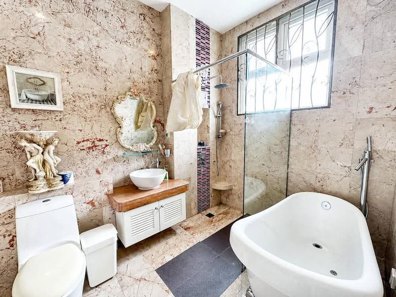 Bungalow House untuk Dijual di Sunway Damansara (Kota Damansara) - Vincent Liaw - Bathroom - PropertyGuru.com.my