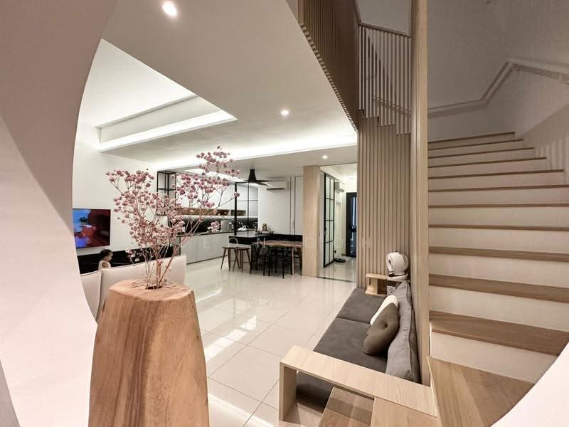 2-storey Terraced House for Sale in Twentyfive7 (Tanjong Duabelas) - Leon Goh - Living Room - PropertyGuru.com.my