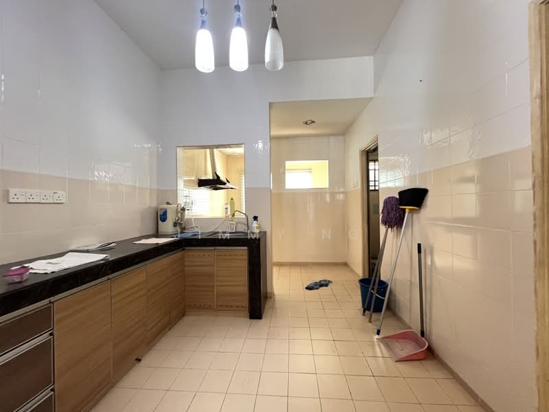 2-storey Terraced House for Sale in Bandar Mahkota Cheras (Cheras) - Jimmy Ng - Kitchen - PropertyGuru.com.my