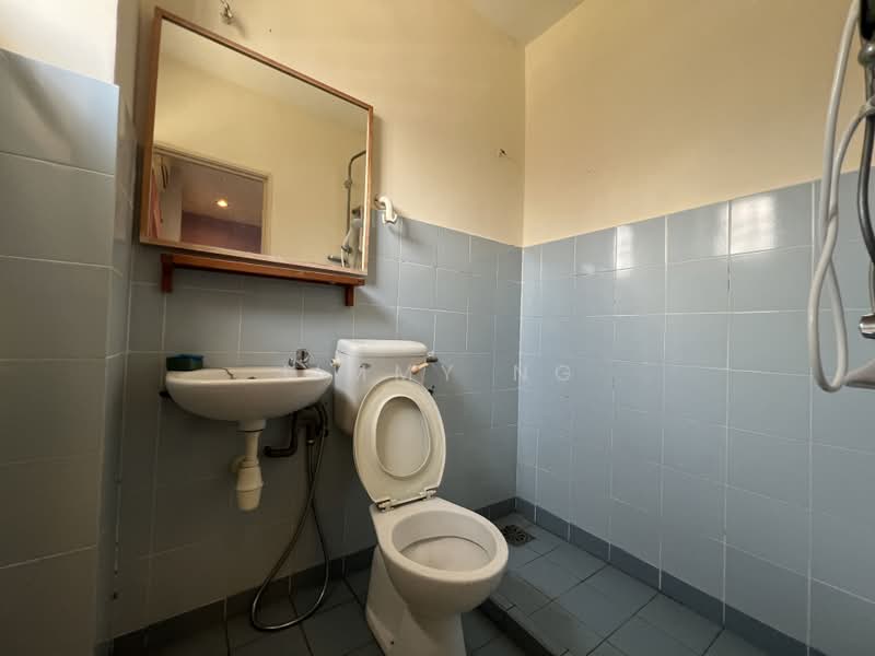 2-storey Terraced House for Sale in Bandar Mahkota Cheras (Cheras) - Jimmy Ng - Bathroom - PropertyGuru.com.my