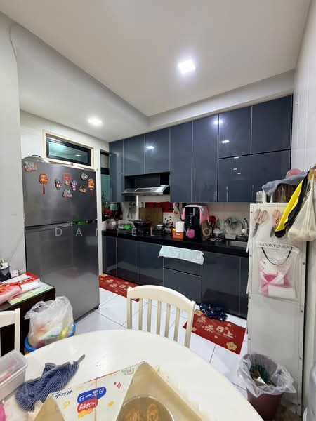 Servis Apartment untuk Dijual di Sky Oasis Residence (Pangsapuri Oasis 1) - Daniel Yong - Kitchen - PropertyGuru.com.my