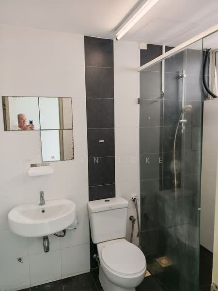 Servis Apartment untuk Disewa di Pacific Place - Owen Loke - Bathroom - PropertyGuru.com.my