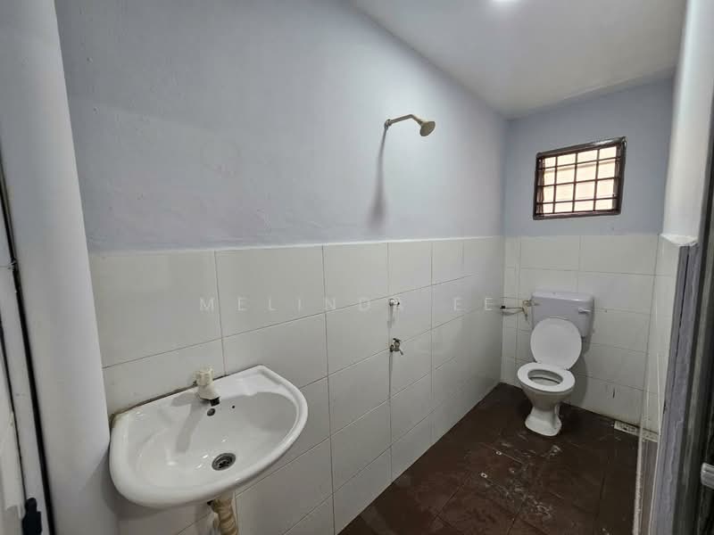 2-storey Terraced House for Sale in Taman Kota Masai (Pasir Gudang) - Melinda Ee - Bathroom - PropertyGuru.com.my