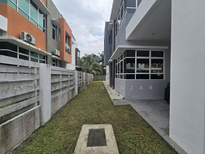 Semi-Detached House for Sale in Taman Sri Bayu (Sepang) - Nazim Nadzar - PropertyGuru.com.my
